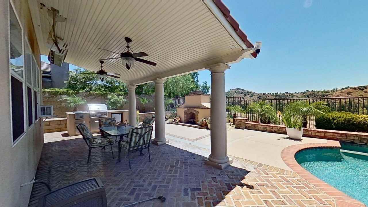 4350 Bob White Rd - Photo 5 of 50