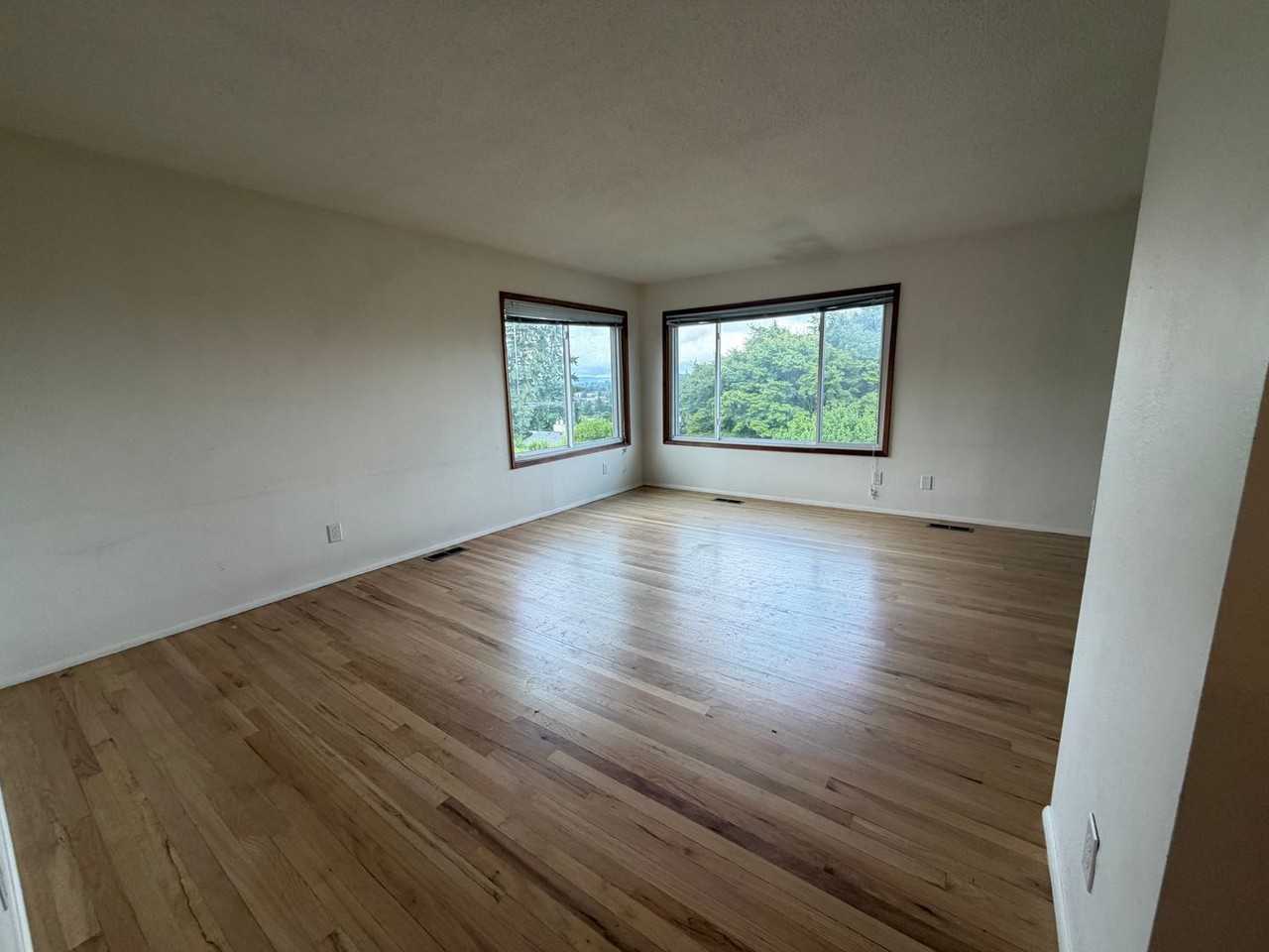 2729 Ash St - Photo 4 of 8