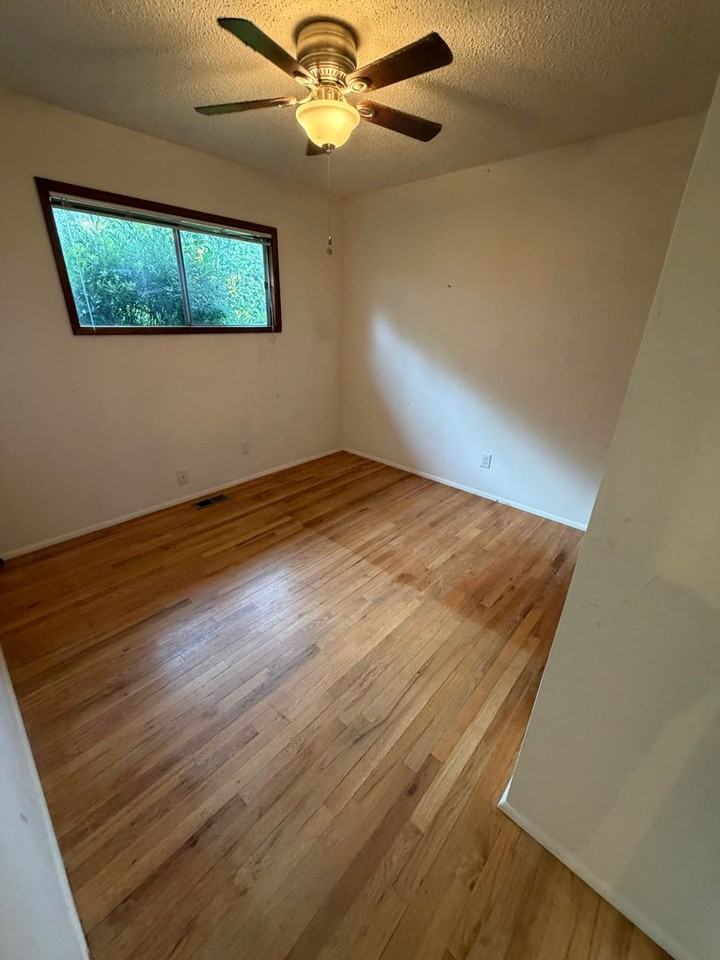 2729 Ash St - Photo 5 of 8