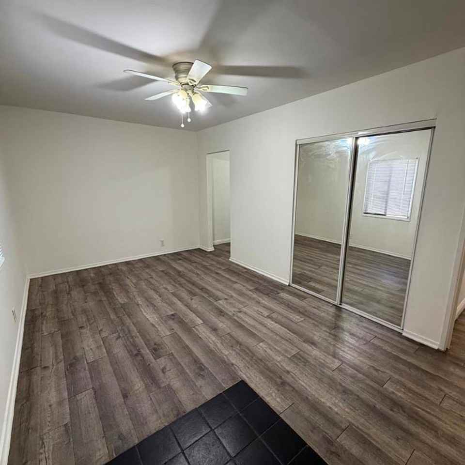 139 S Rosemead Blvd. - Photo 2 of 12