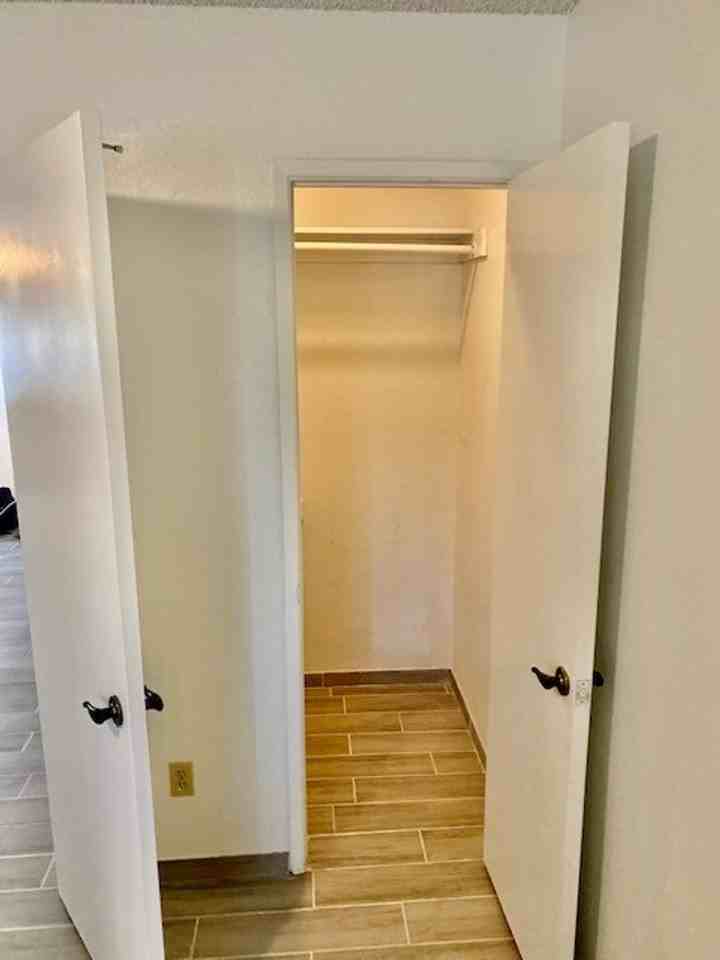 4809 Hahn Ave #24 - Photo 5 of 17