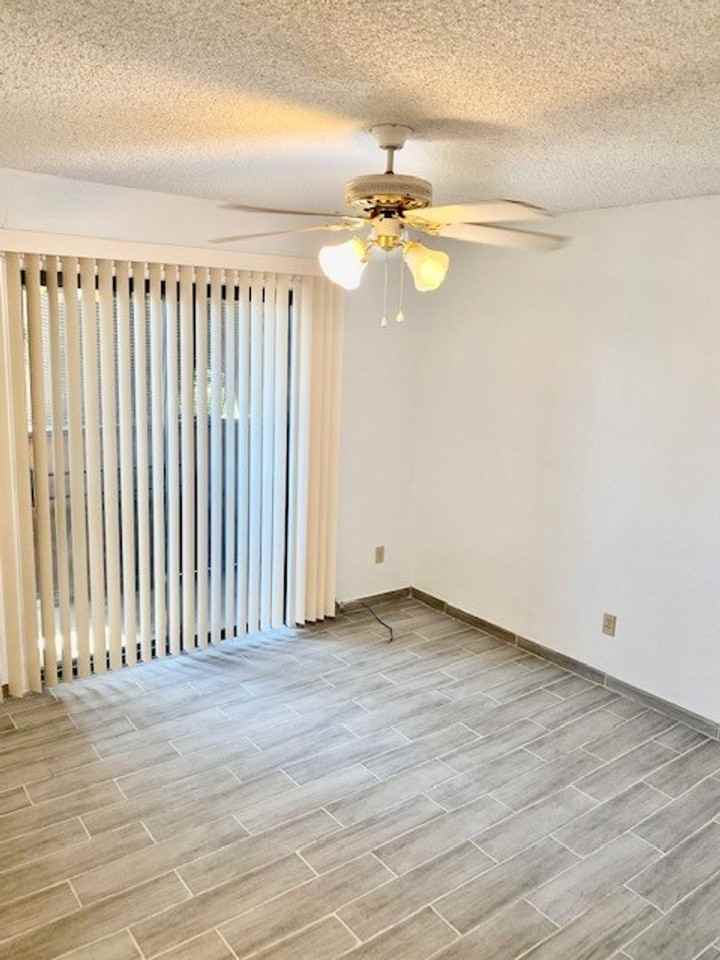 4809 Hahn Ave #24 - Photo 6 of 17