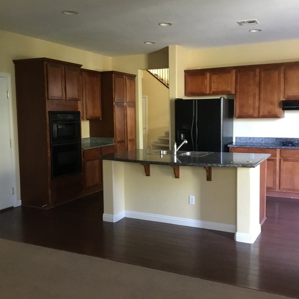 8105 Tazeer St - Photo 3 of 21