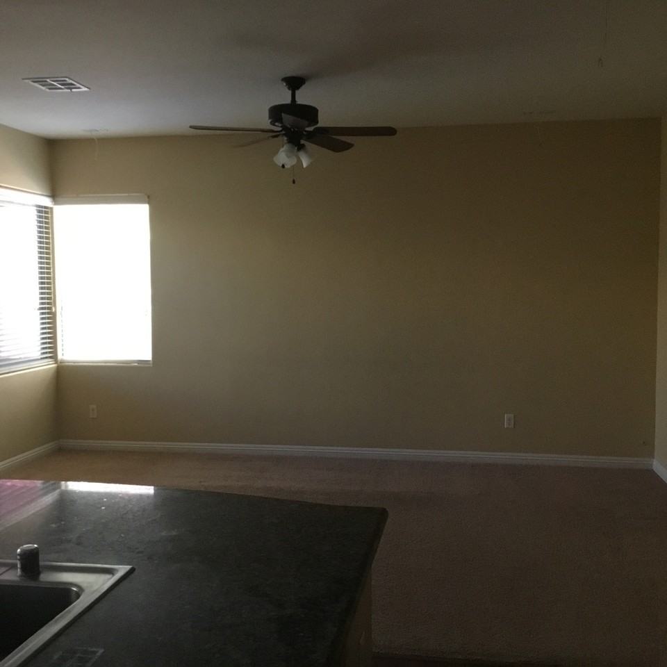 8105 Tazeer St - Photo 5 of 21