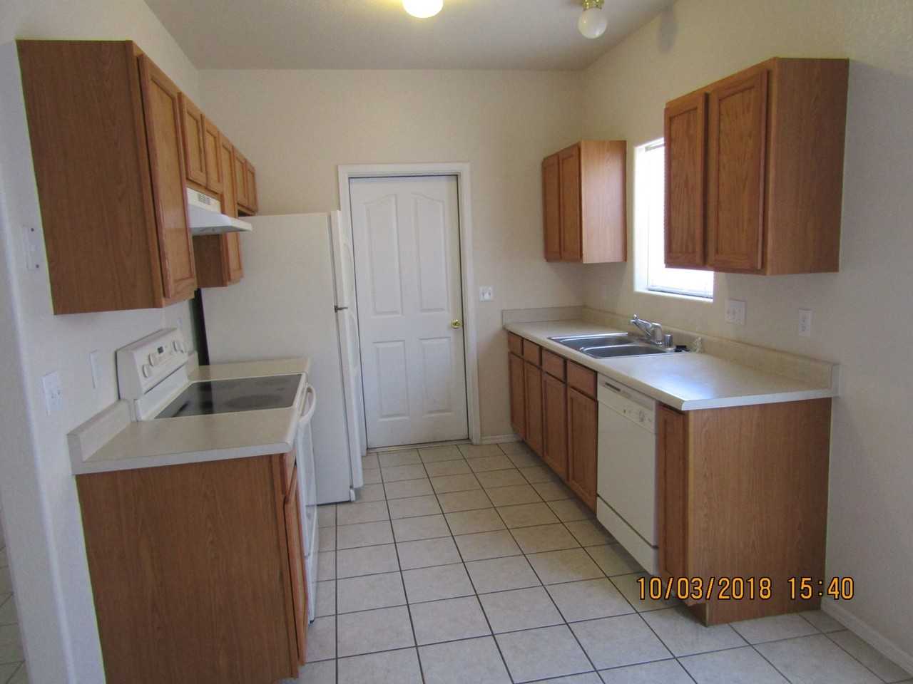5249 Cats Eye Rd - Photo 2 of 9