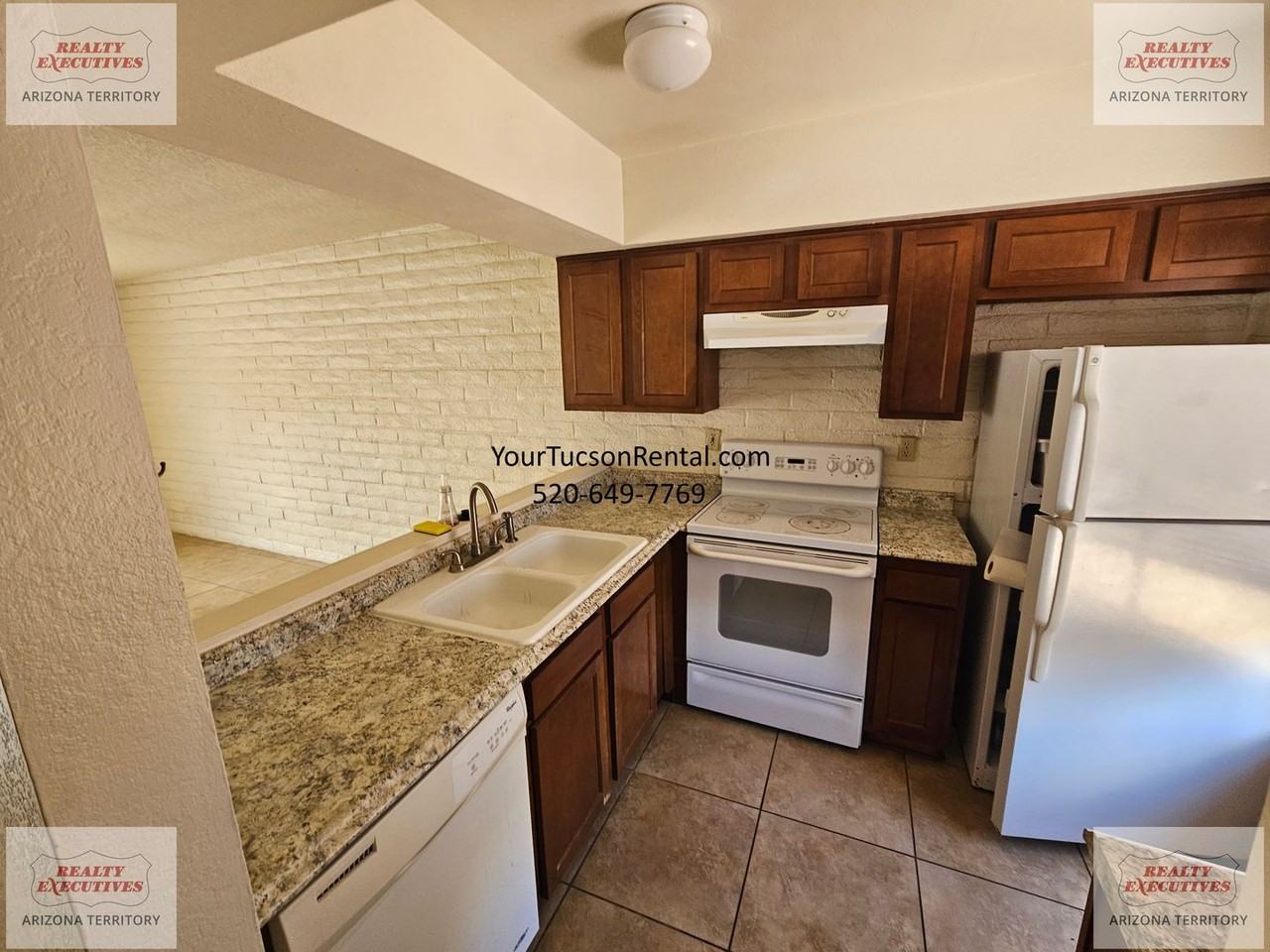 2743 W Sheryl Dr - Photo 6 of 18