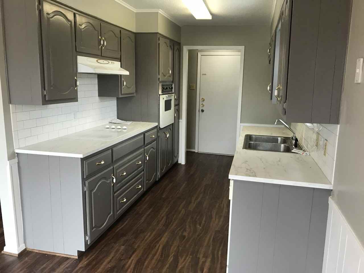 148 Bowie Ln - Photo 3 of 17