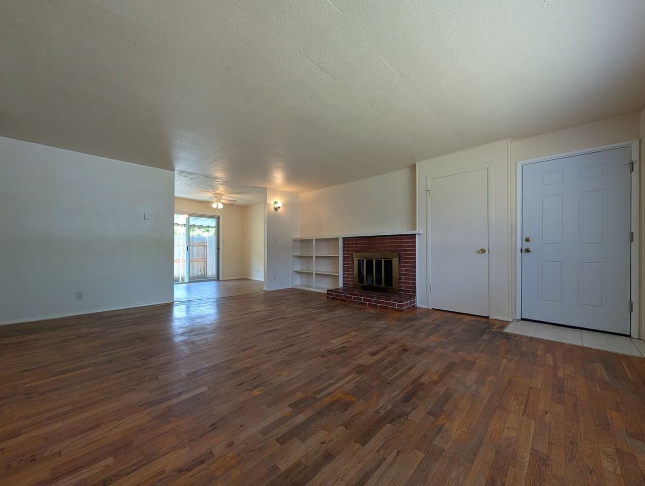 1180 E 32nd Ave - Photo 6 of 25