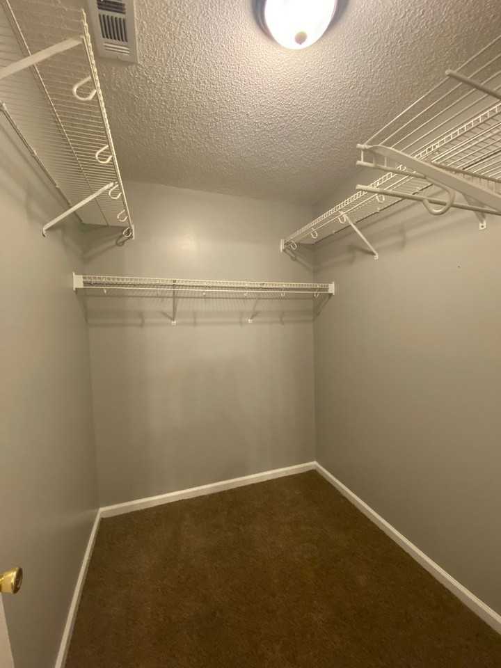 3928 Laurelbrook Dr - Photo 6 of 13
