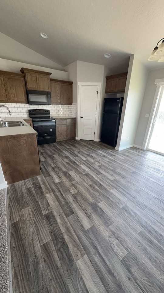 4816 Ann Marie Ave - Photo 5 of 25