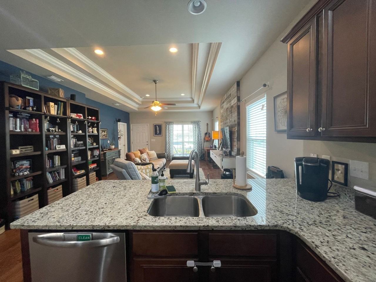 105 Blue Heron Ln - Photo 6 of 21