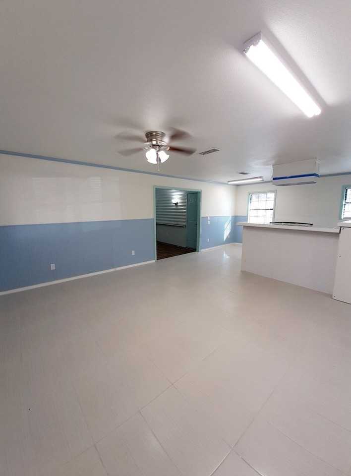 816 Denton Dr - Photo 4 of 24