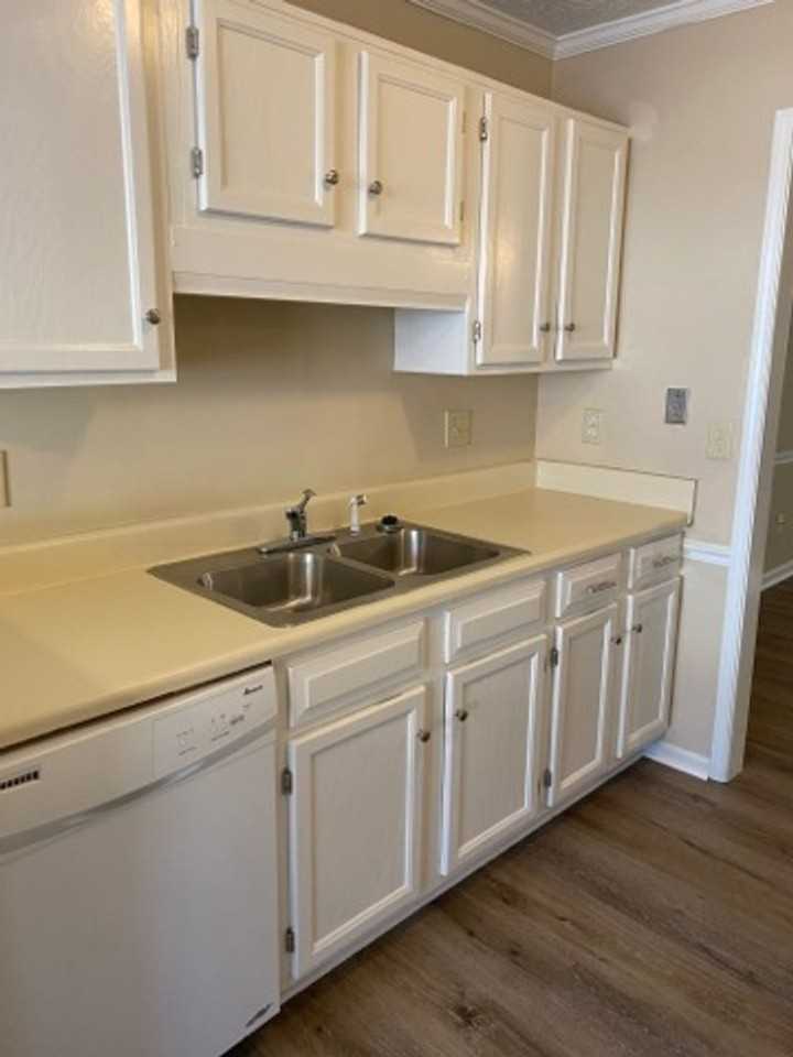 2836 New South Dr - Photo 4 of 15