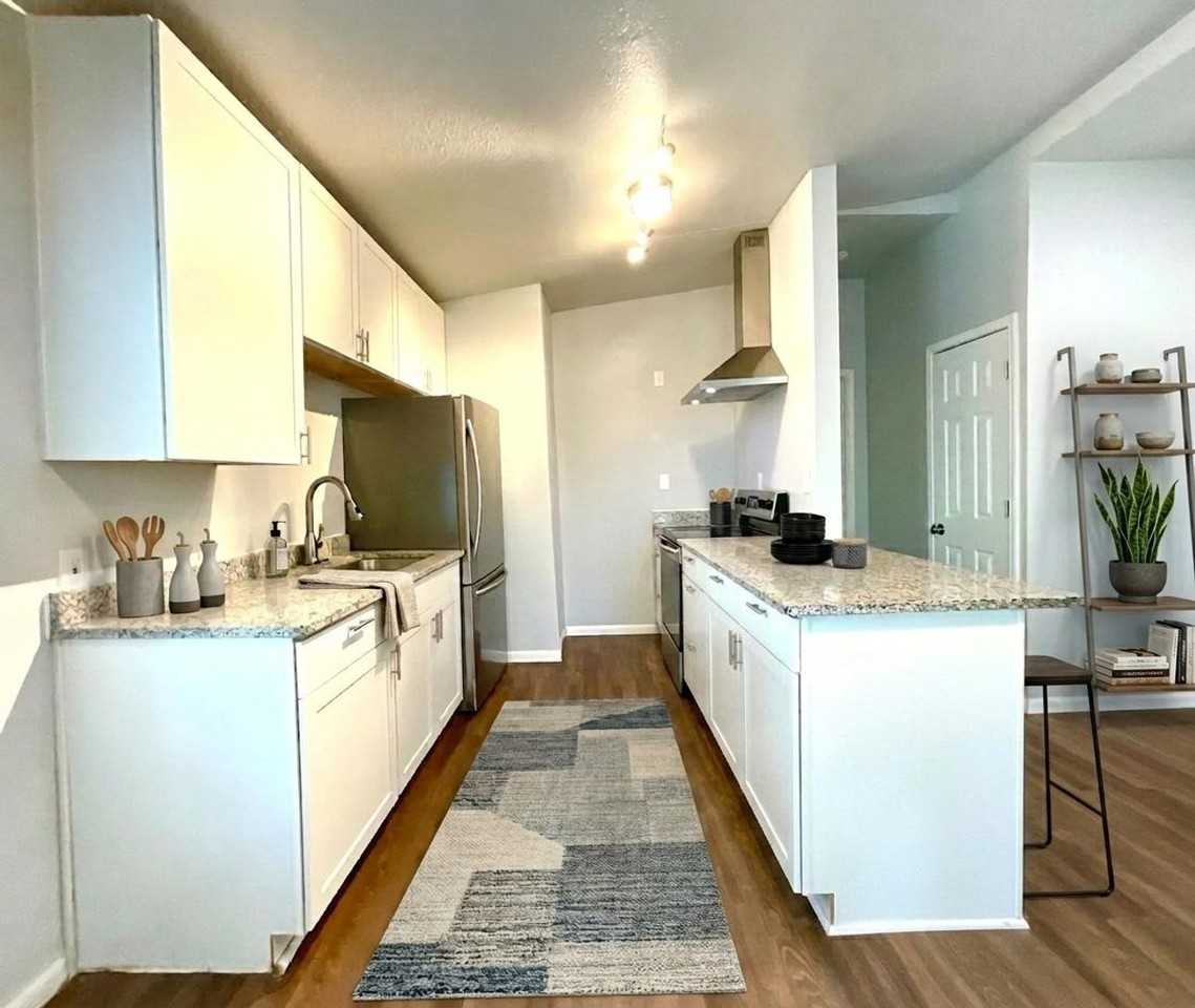 710 Virginia Blvd - Photo 7 of 19