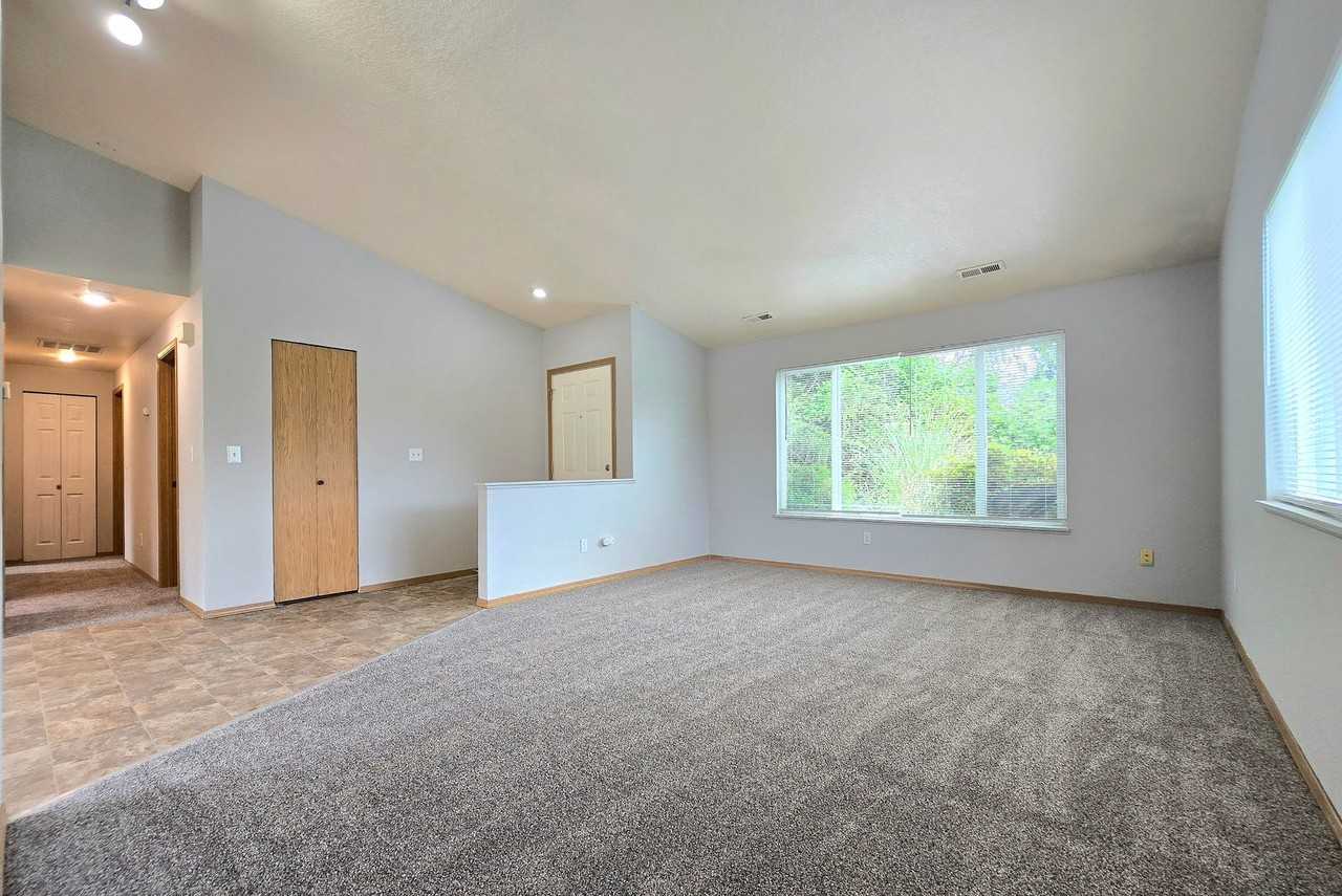 1414 128th Dr Ne - Photo 5 of 20
