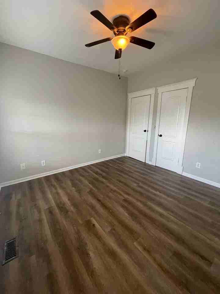 1112 Joseph Ave - Photo 6 of 23