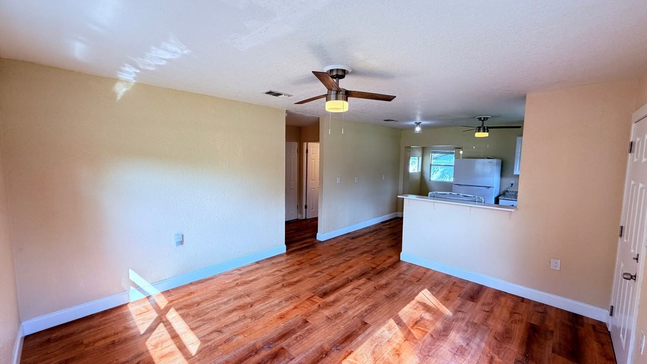 2708 Geoffrey Dr - Photo 5 of 25