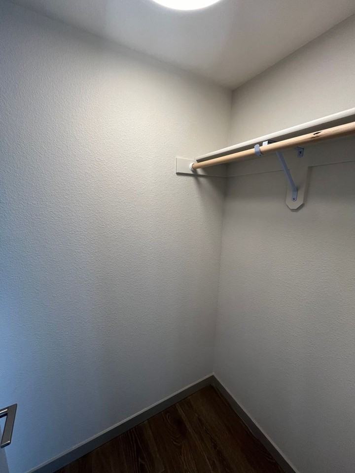 50 Ne Cessna Dr #2 - Photo 5 of 10