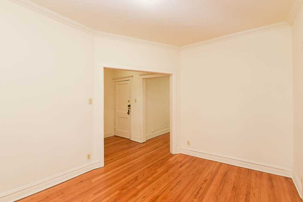 3506 N Wolcott Ave #8Q - Photo 5 of 19