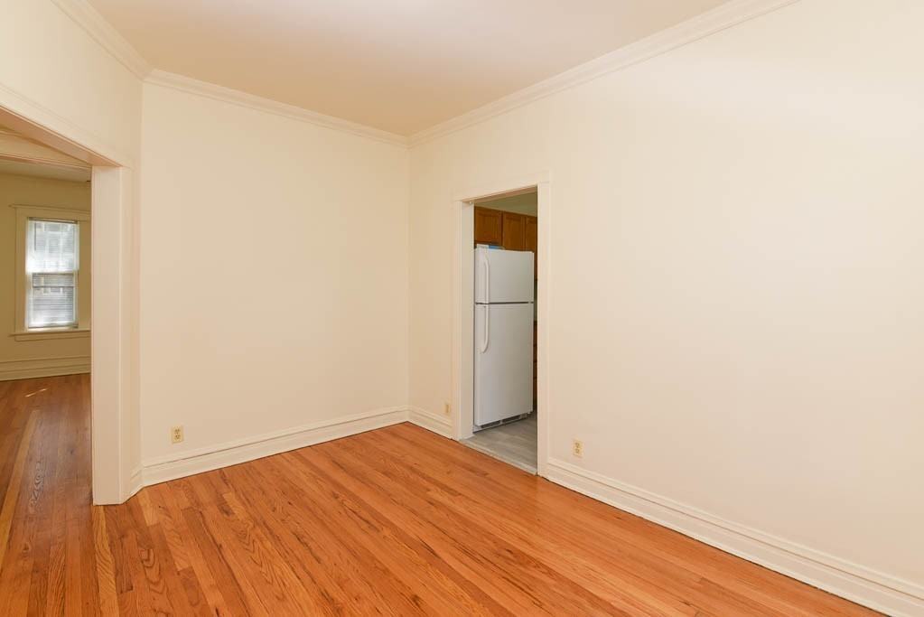 3506 N Wolcott Ave #8Q - Photo 6 of 19