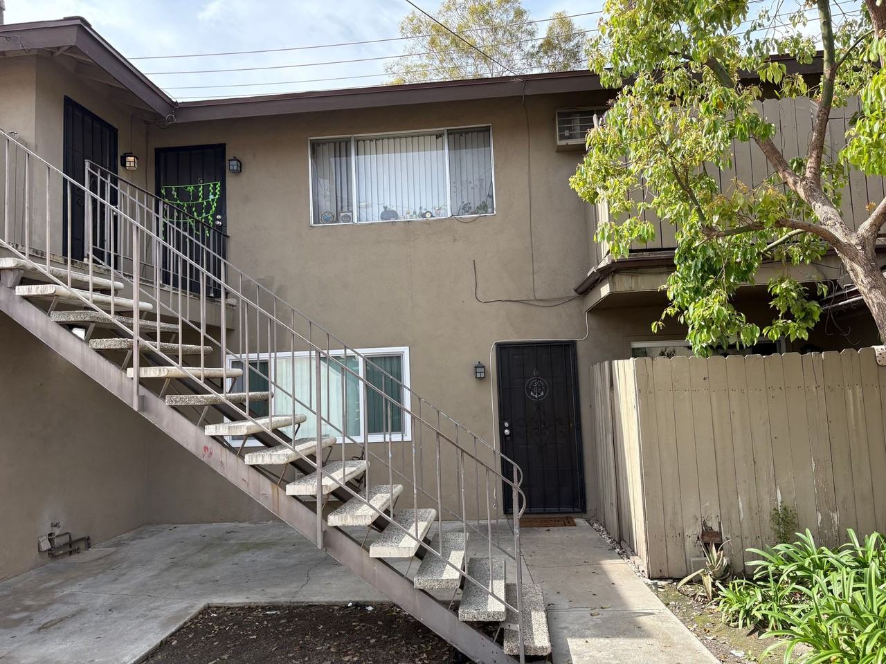 16002 Pasadena Ave - Photo 2 of 4