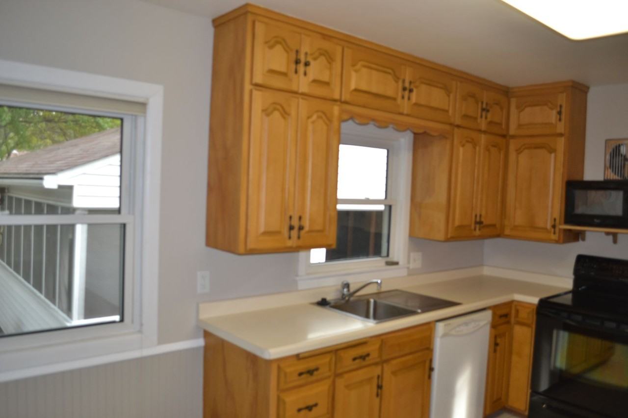 1438 15th Ave Nw - Photo 4 of 24