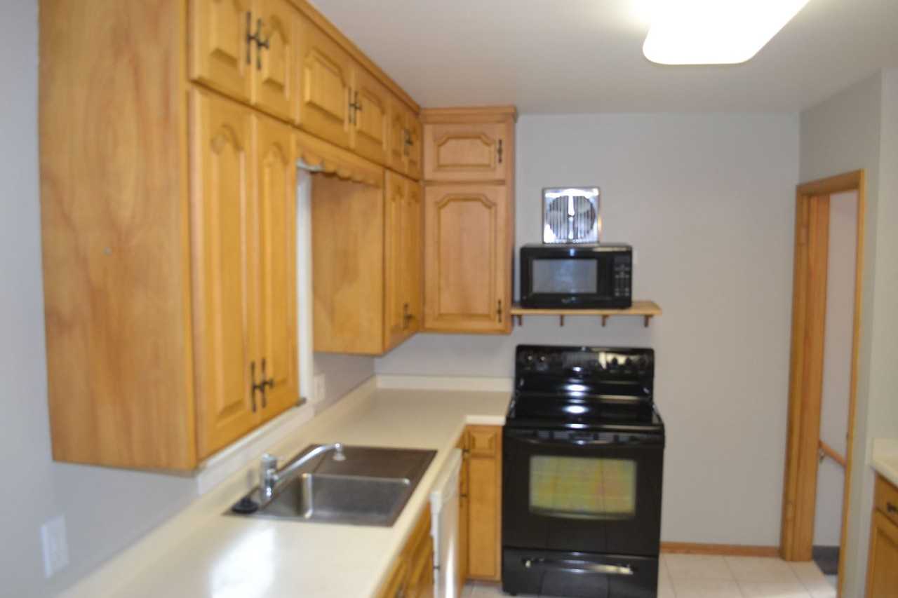 1438 15th Ave Nw - Photo 5 of 24