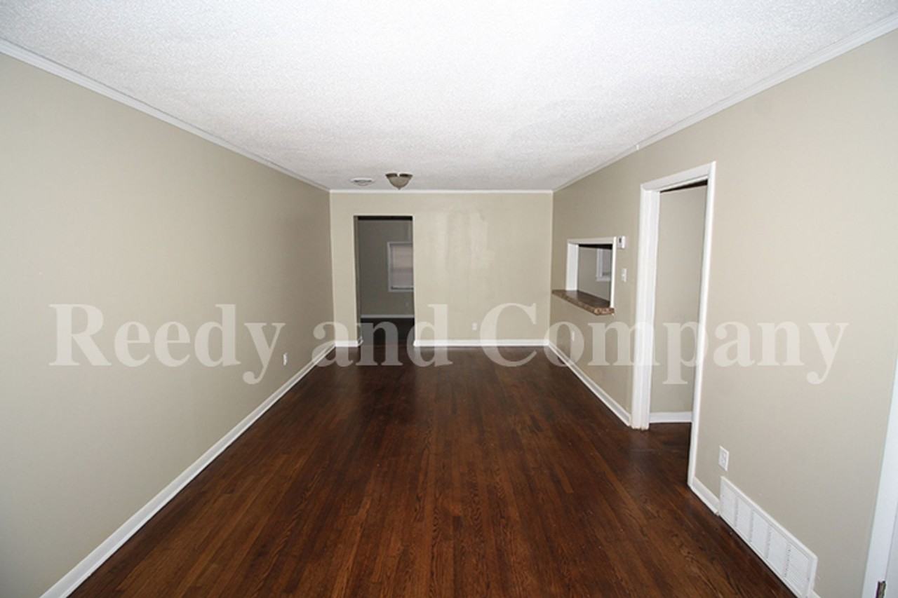 1749 S Perkins Rd - Photo 4 of 14