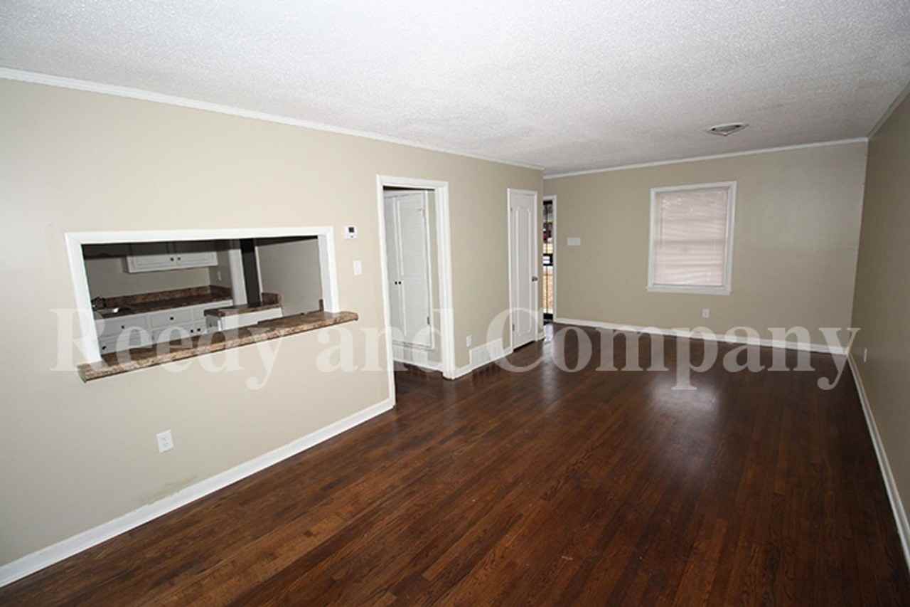 1749 S Perkins Rd - Photo 5 of 14