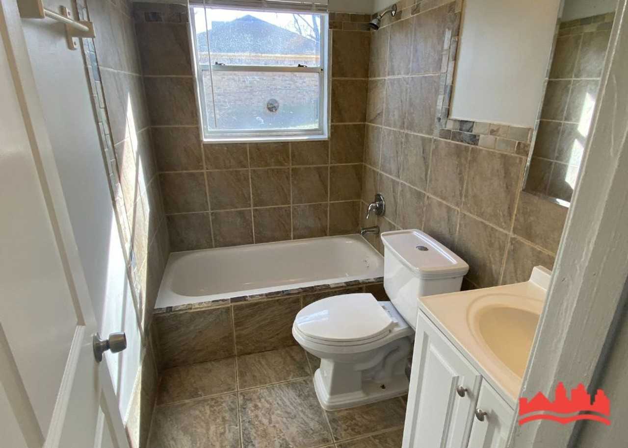 1271 Chickamauga Ave - Photo 7 of 11