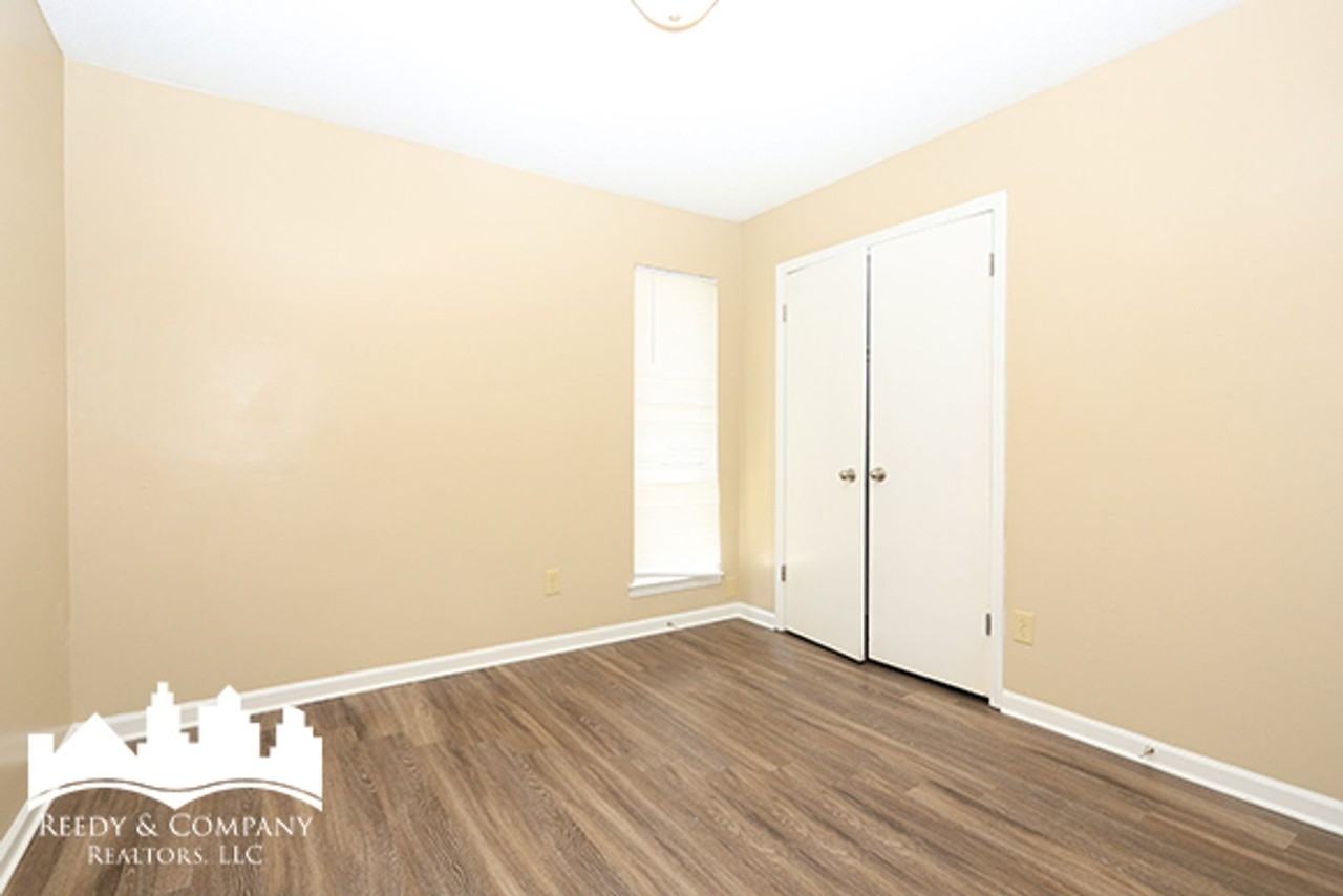 5104 Corkwood Dr - Photo 5 of 17