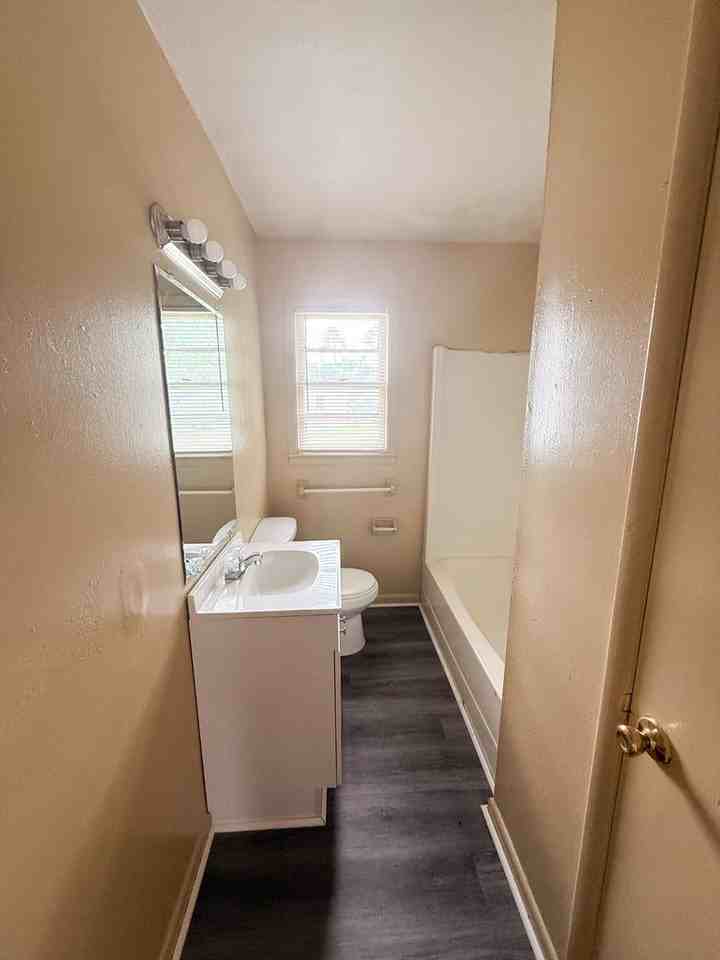 1200 Bethune Dr - Photo 3 of 6