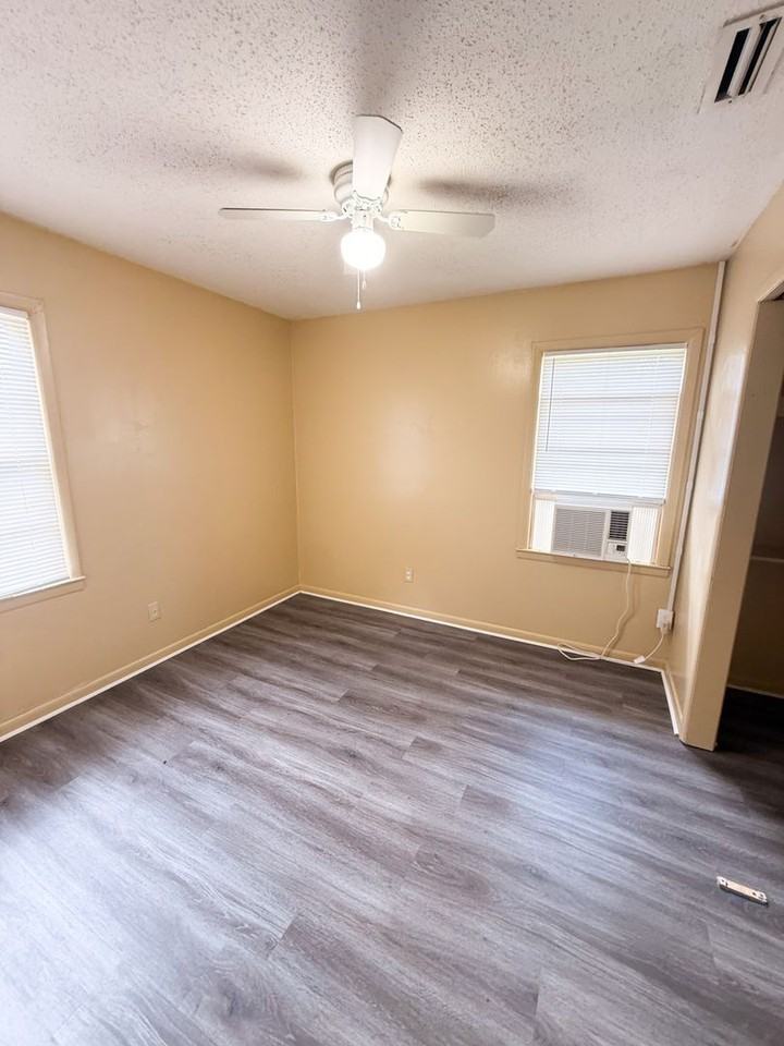 1200 Bethune Dr - Photo 5 of 6