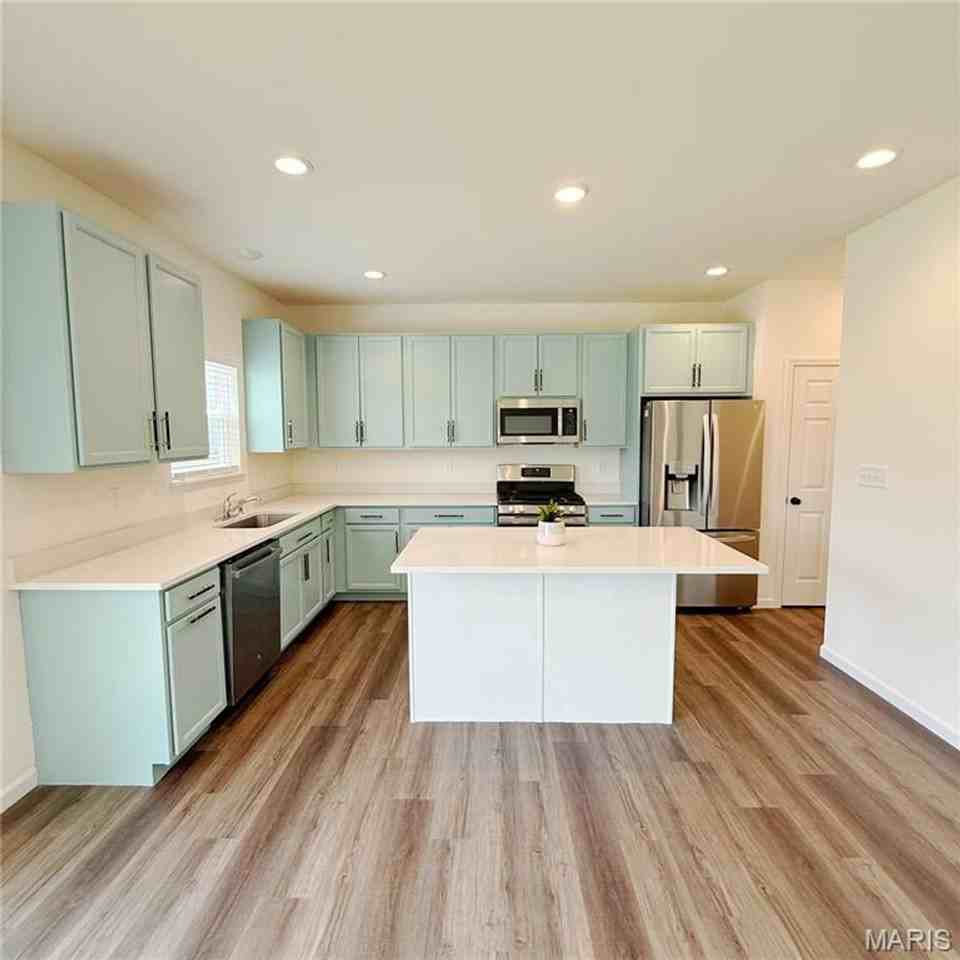 934 Little Fieldstone Ct - Photo 4 of 34