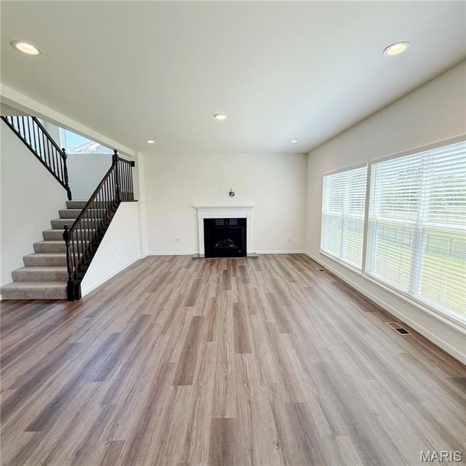 934 Little Fieldstone Ct - Photo 7 of 34