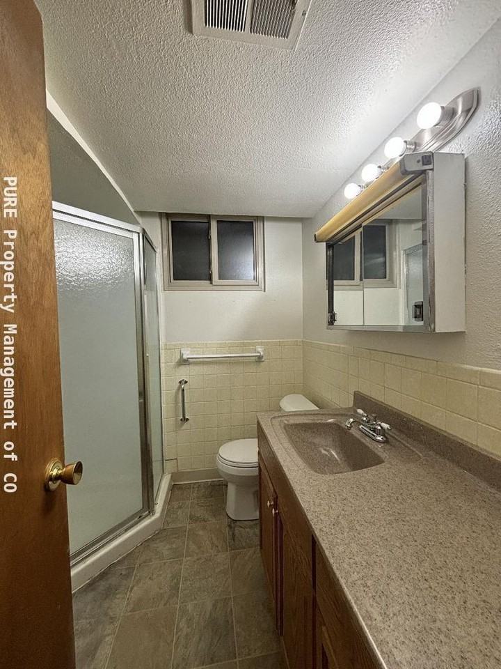 8285 W Florida Ave - Photo 5 of 17
