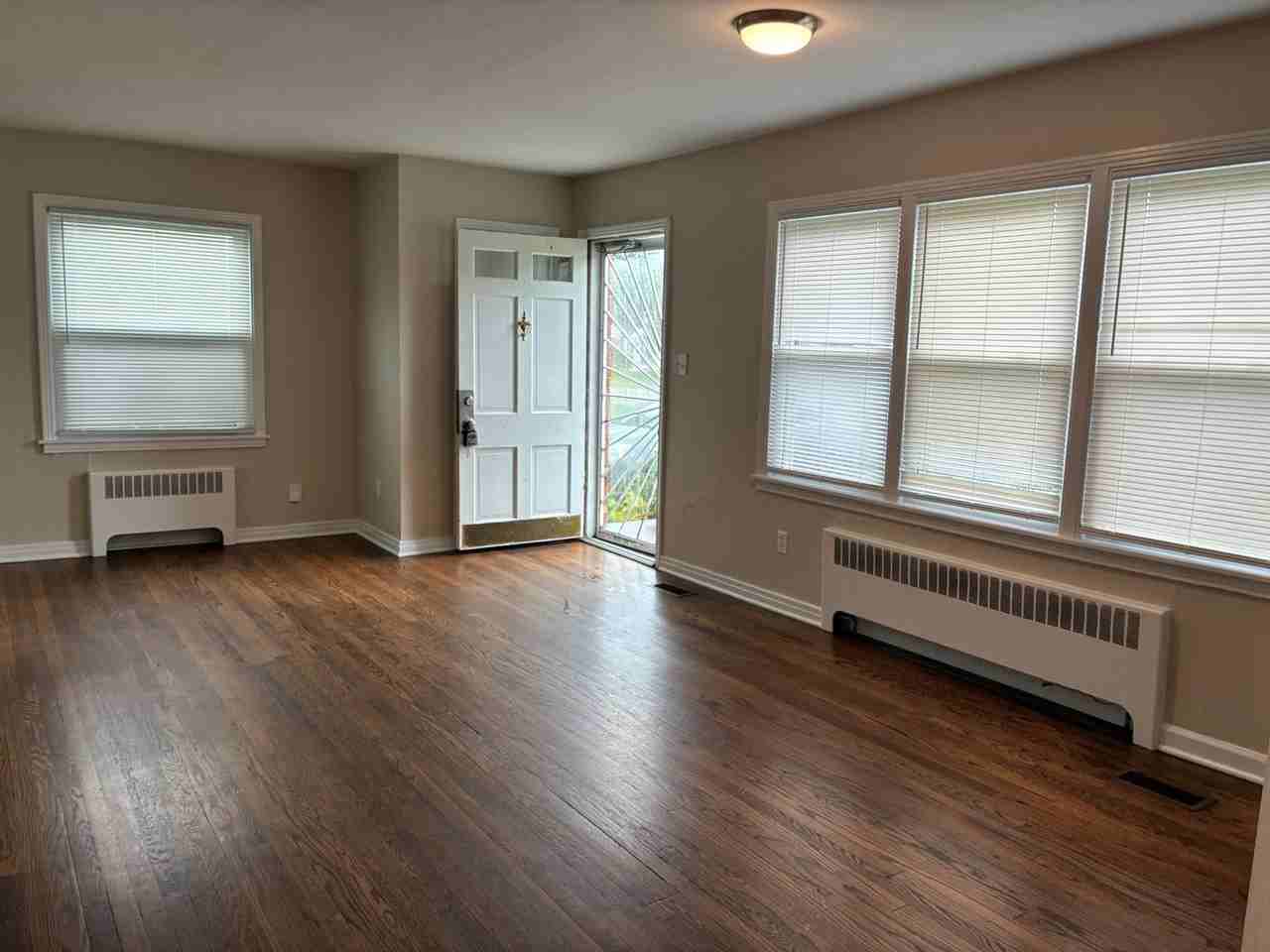 2520 Proctor Knott Dr - Photo 2 of 21