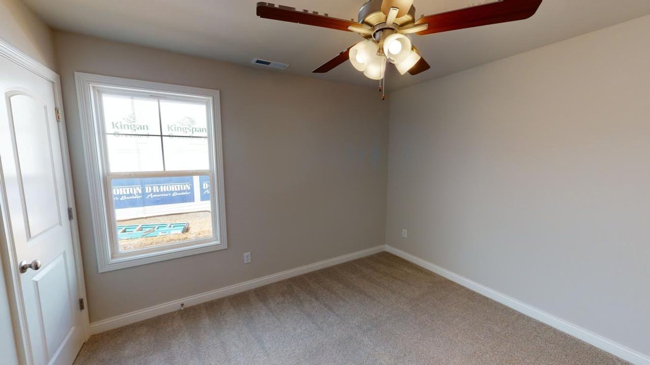 7175 Seagraves Ct - Photo 6 of 14