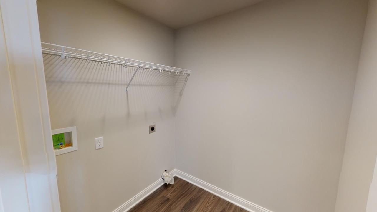7175 Seagraves Ct - Photo 7 of 14