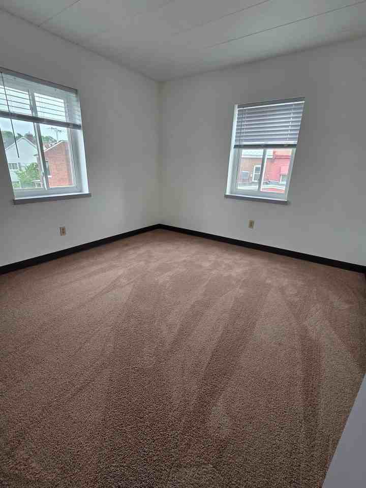 628 - Pearl Street Apartments - Photo 2 of 25