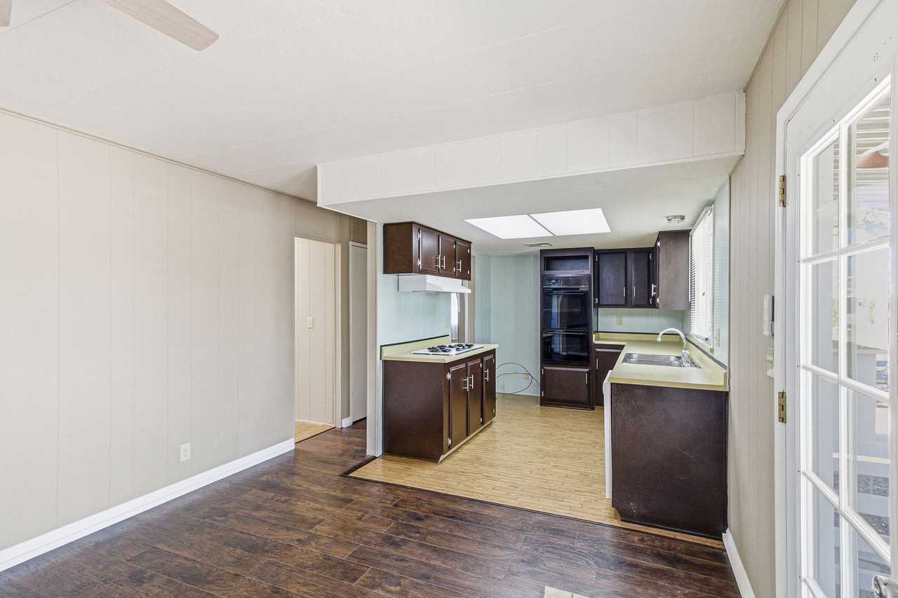 1309 Coronado Dr - Photo 3 of 28