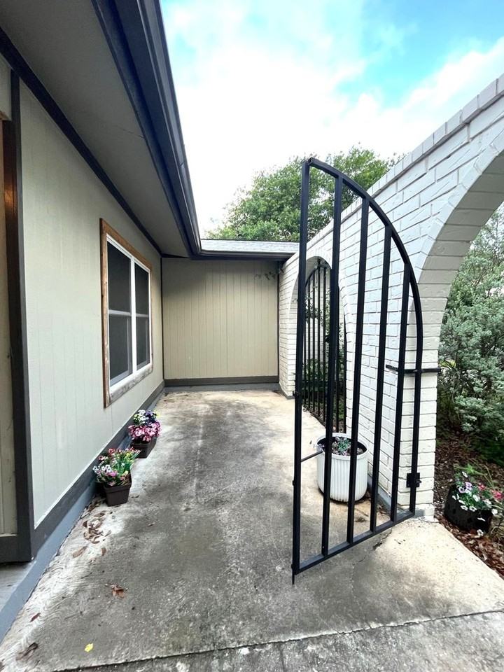 6718 Chelsea Wood - Photo 2 of 21
