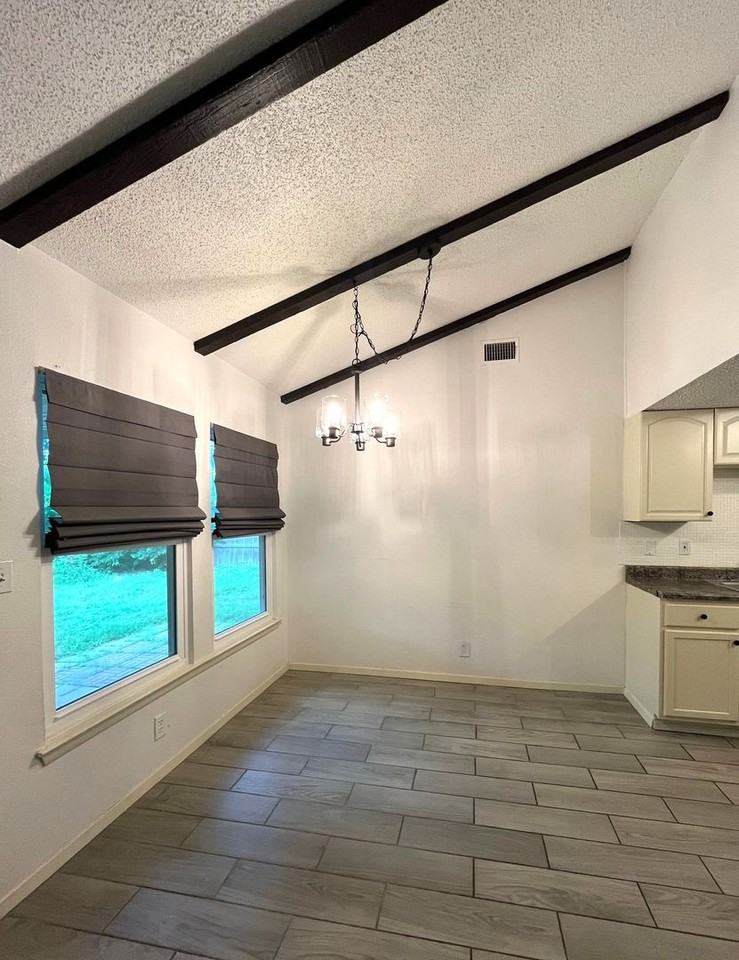 6718 Chelsea Wood - Photo 4 of 21