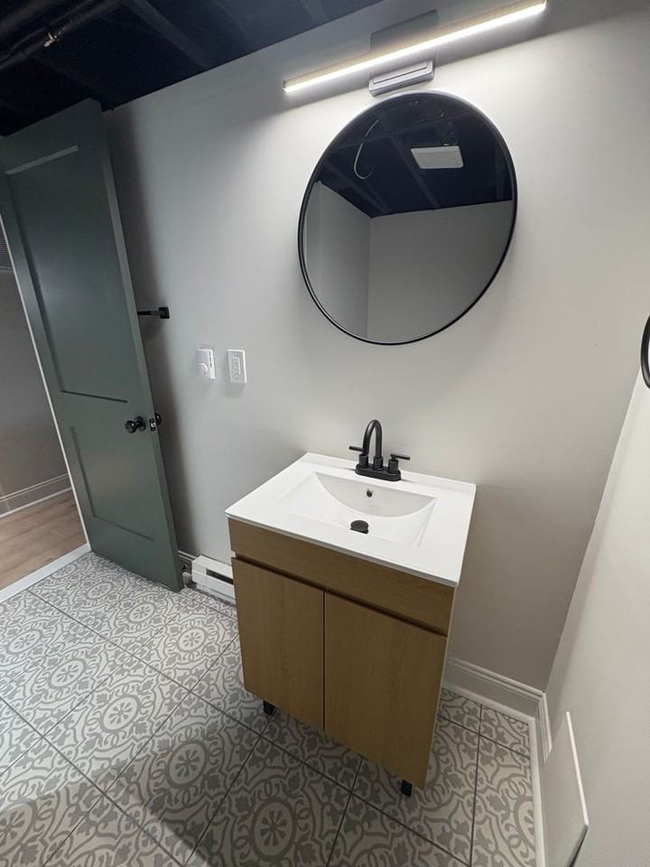 4400 Asbury Ave - Photo 4 of 14
