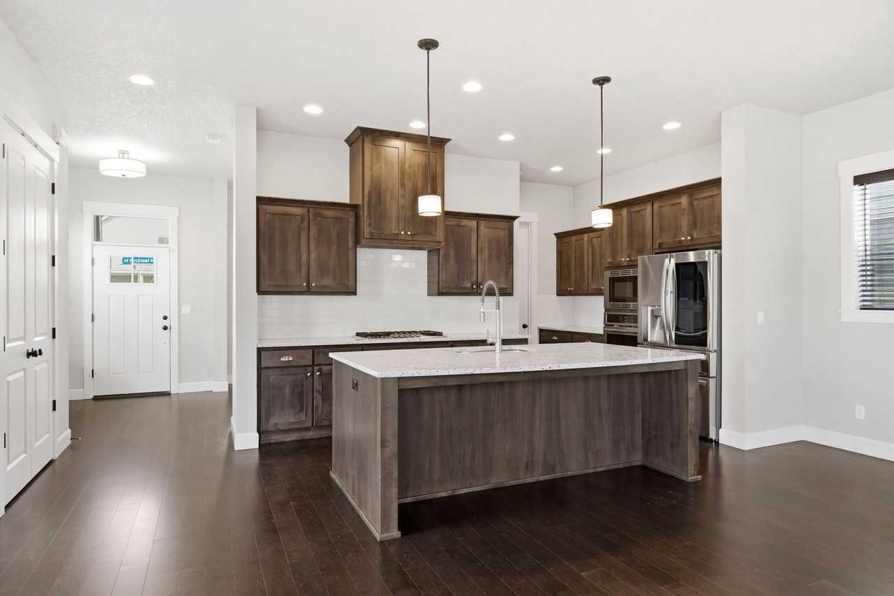 3485 Se Birchleaf St - Photo 3 of 34