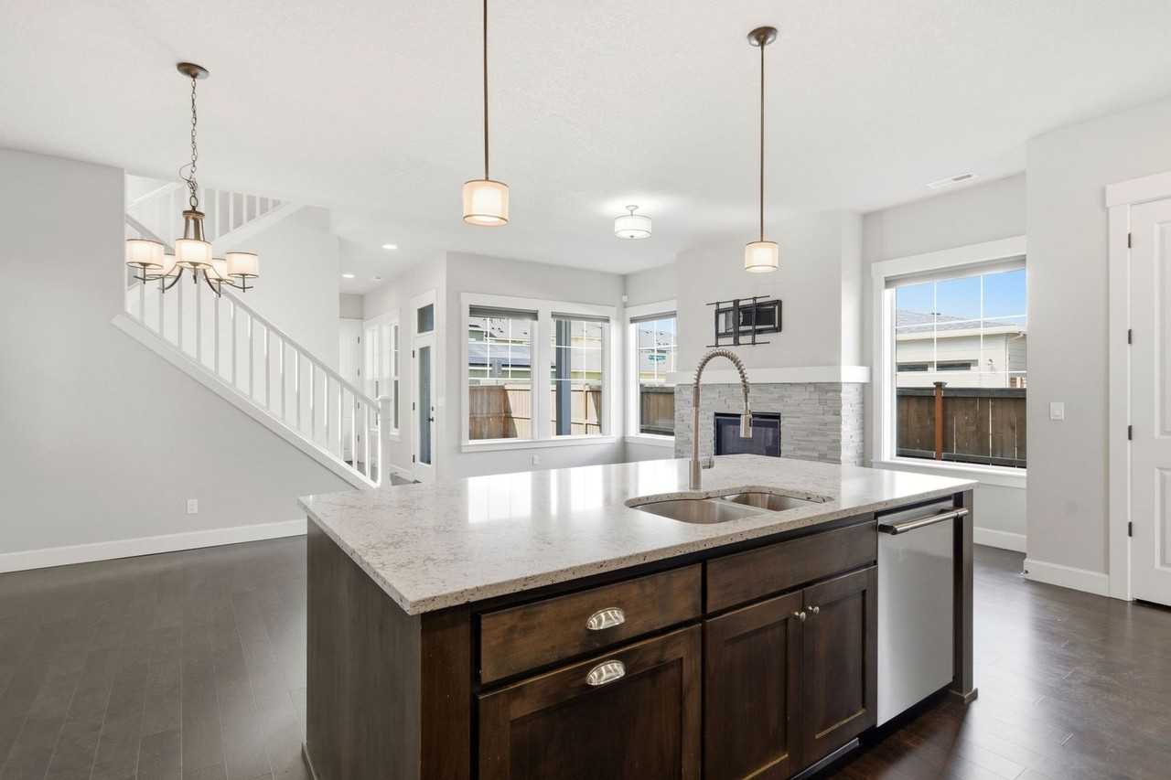 3485 Se Birchleaf St - Photo 4 of 34