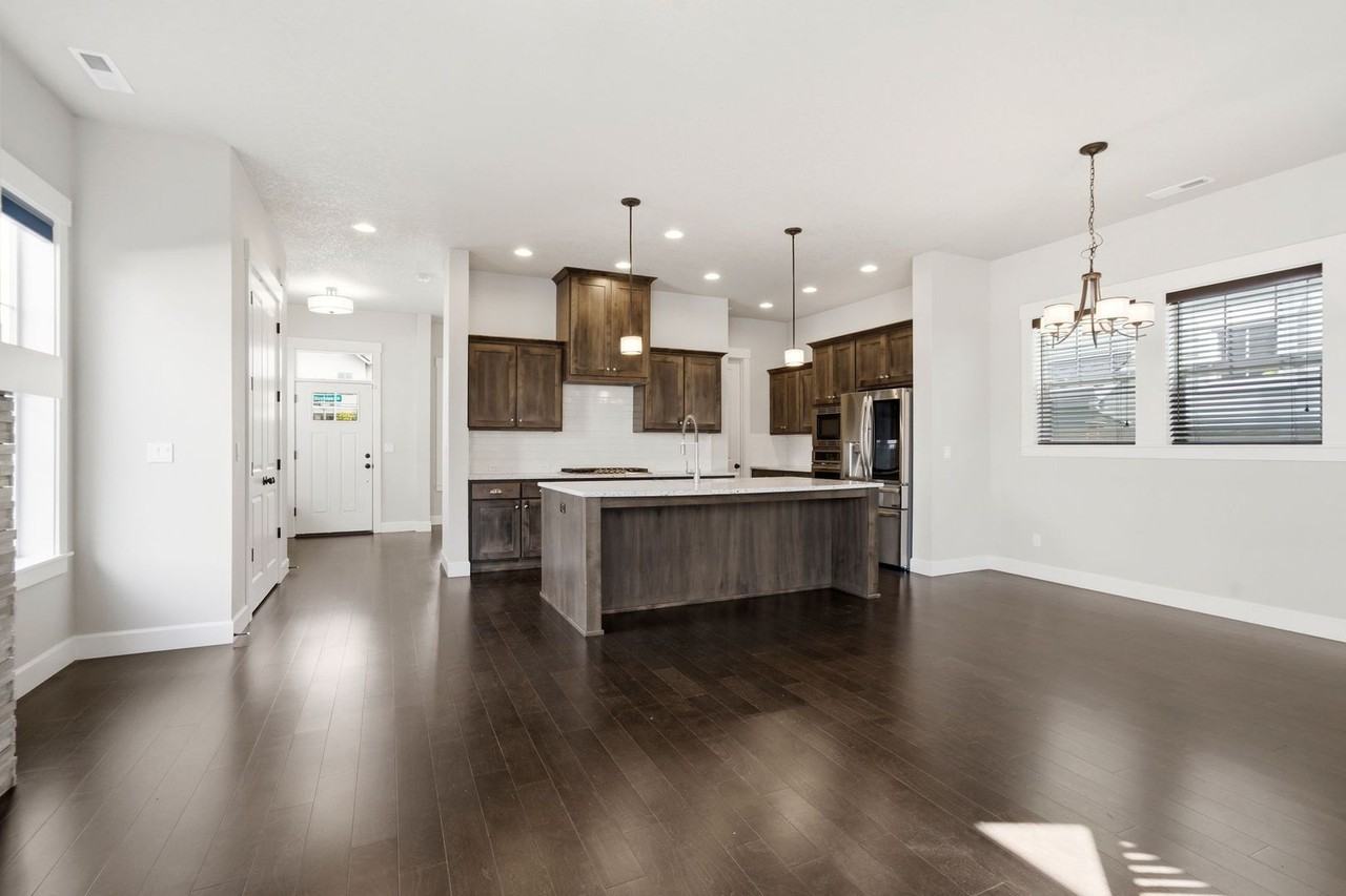 3485 Se Birchleaf St - Photo 6 of 34