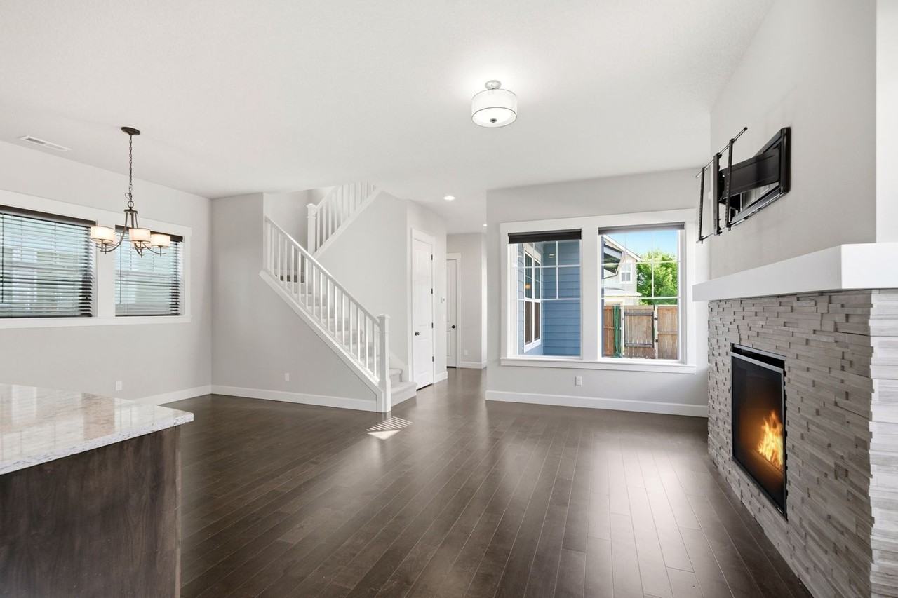 3485 Se Birchleaf St - Photo 7 of 34