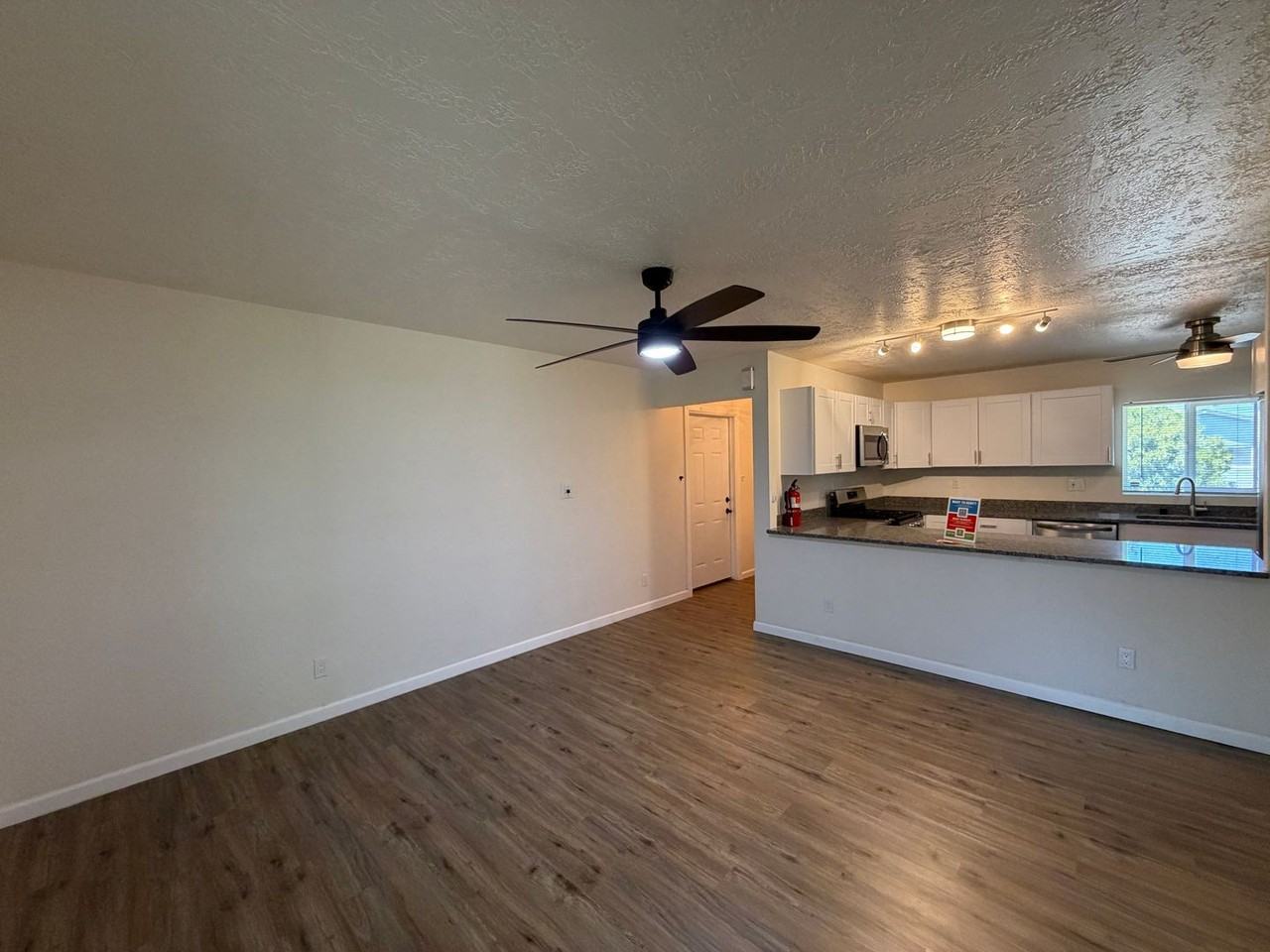 1512 Clancy Dr Ne - Photo 6 of 25