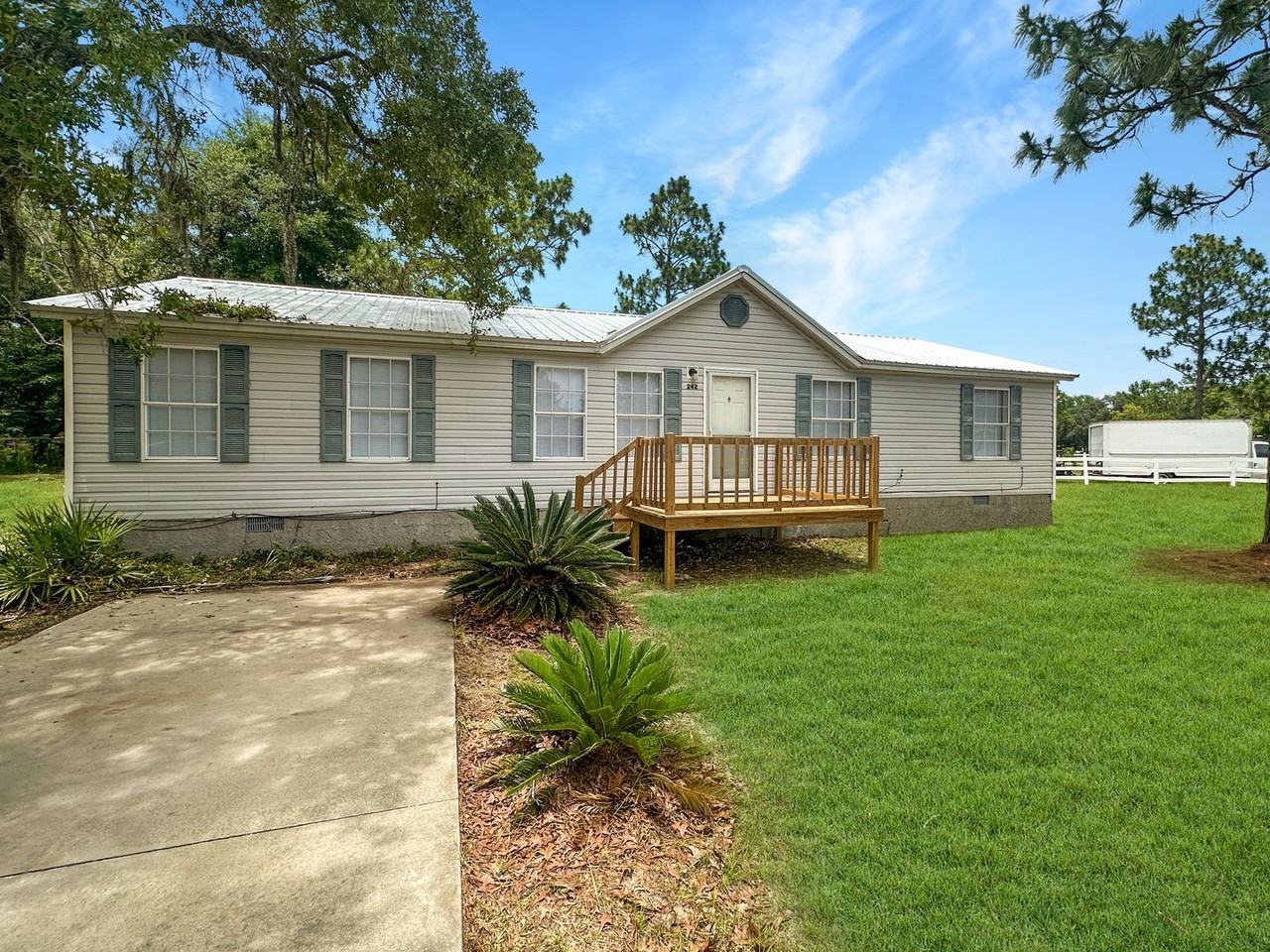 242 E Shellcracker Rd - Photo 2 of 14